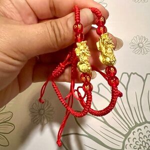 Gold Piyao Pixiu with Red Beads Bracelet NWOT
